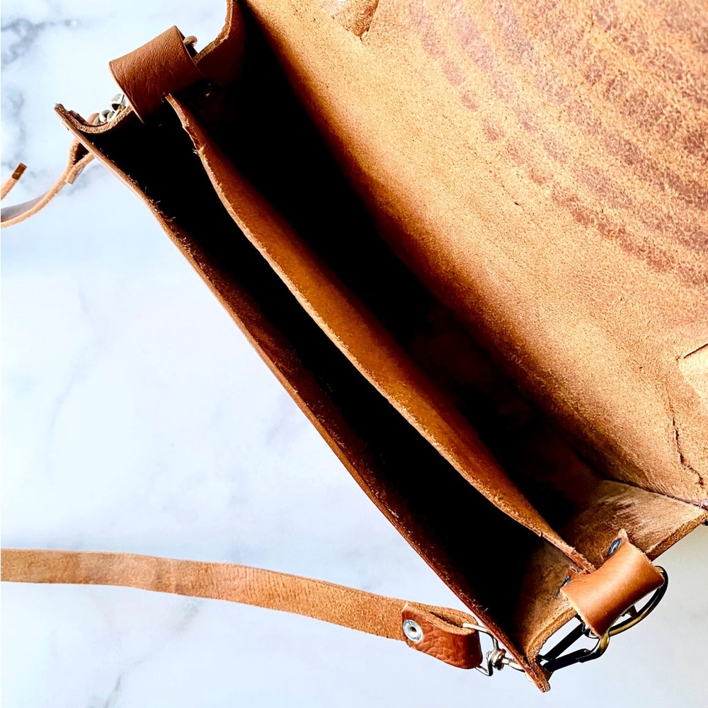 Chiapas Small Brief Style Crossbody - Picture 7 of 7